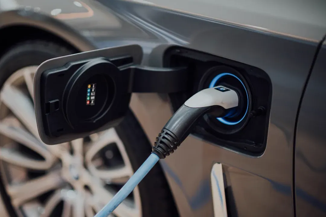 Electric vehicle monitoring